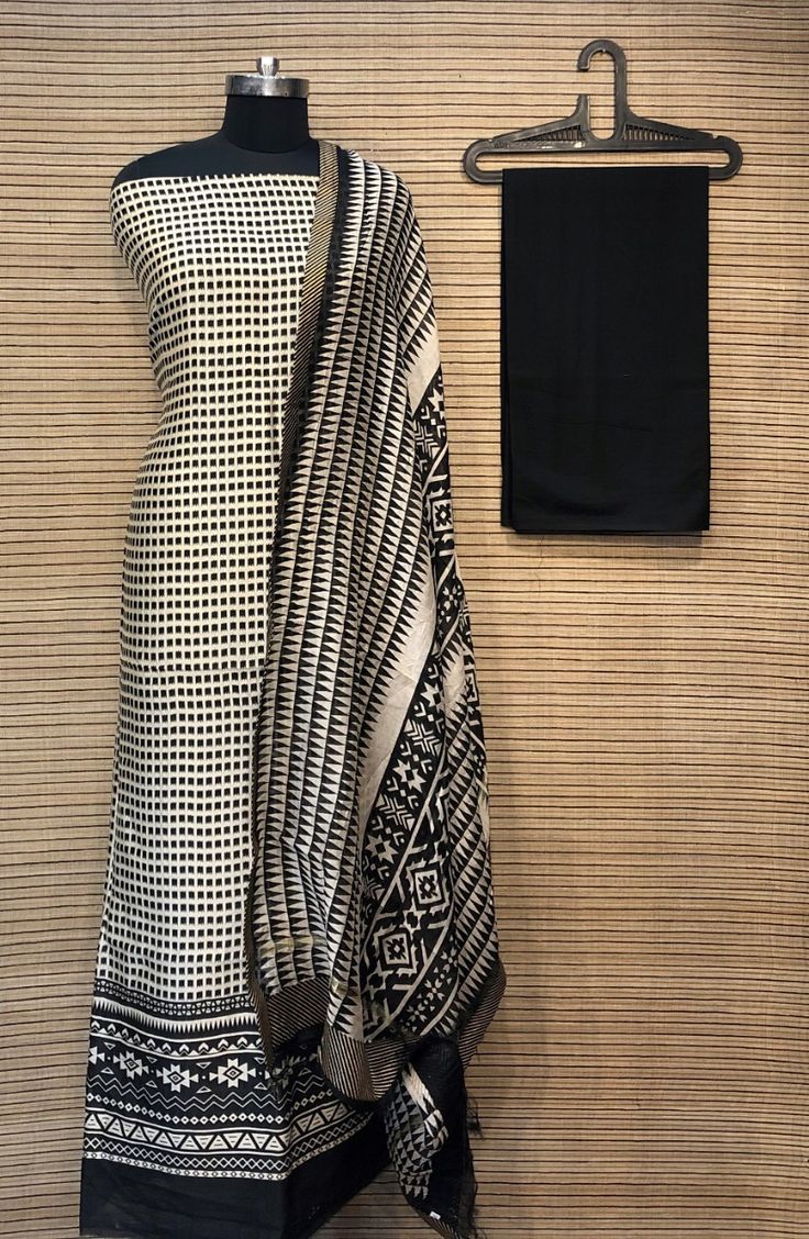 price 4050₹